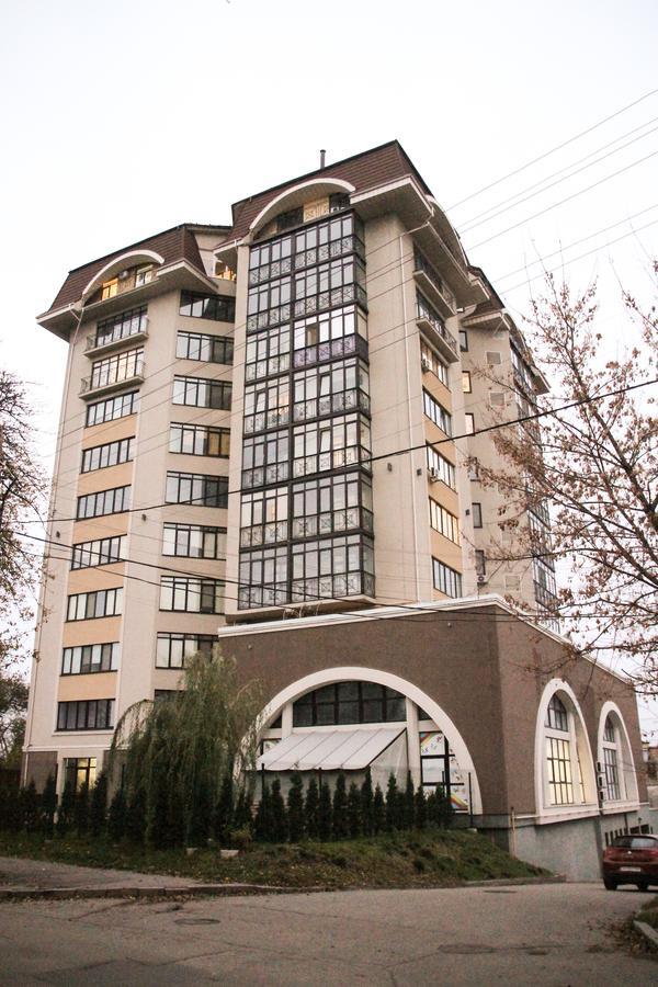 Apartment On Lukyanovska Kiev Esterno foto